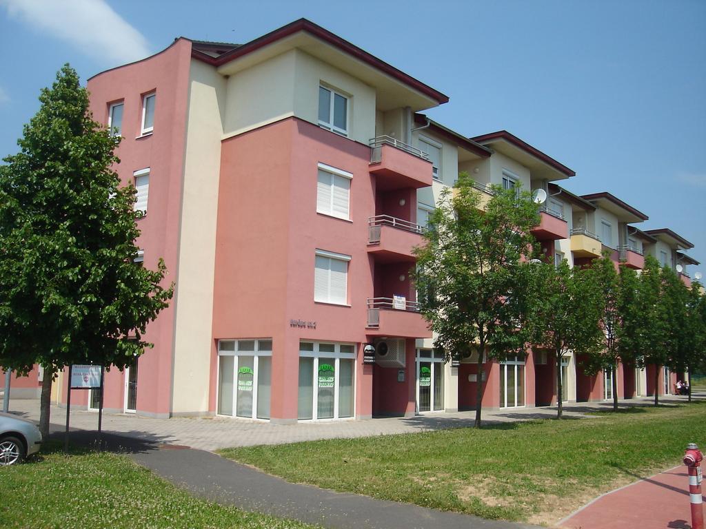 Csabai Apartman Bük 部屋 写真